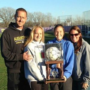 Meet your Posher, Jen jake