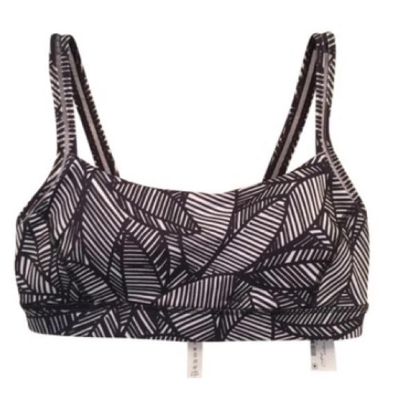 ✔️SOLD NWT Lululemon Leaf Bra 4 S Workout Yoga Top