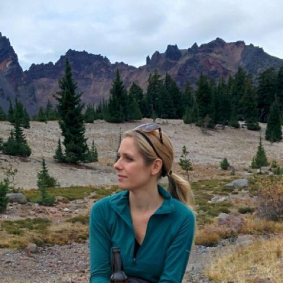 Meet your Posher, Alyson - Picture 1 of 1