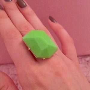 CLEARANCE‼️Neon green and gold statement ring