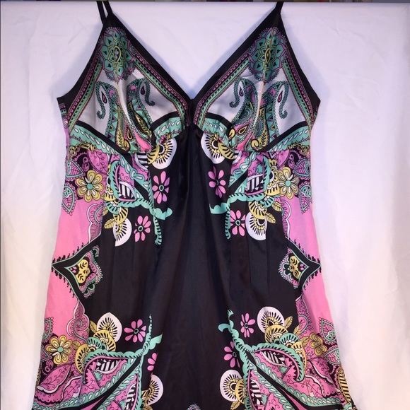 Fun dress - Picture 4 of 4