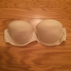 Victoria's Secret Ivory Strapless Push Up Bra 34A