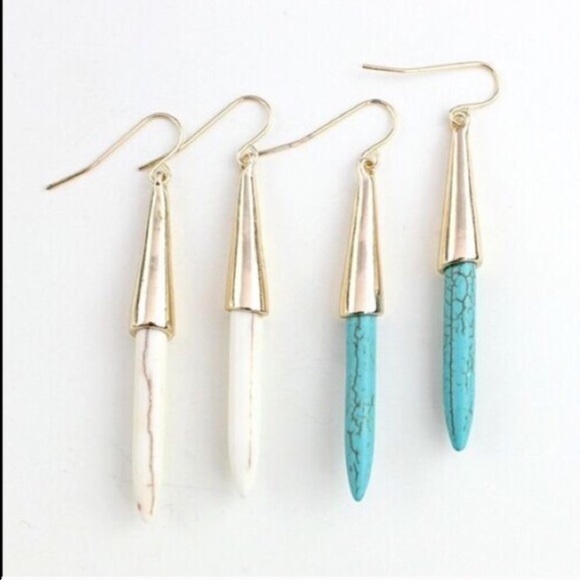 Jewelry - 2 Pairs, 1 Ivory & 1 Turquoise Pair of Earrings