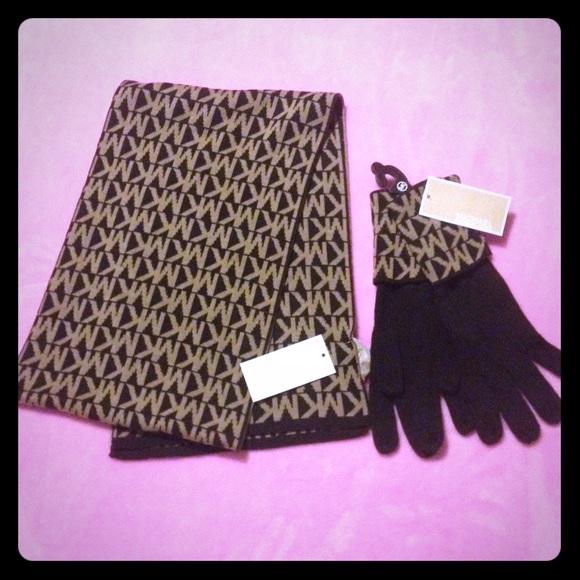 🔴final price🔴Last scarf🔴🎉Michael Kors