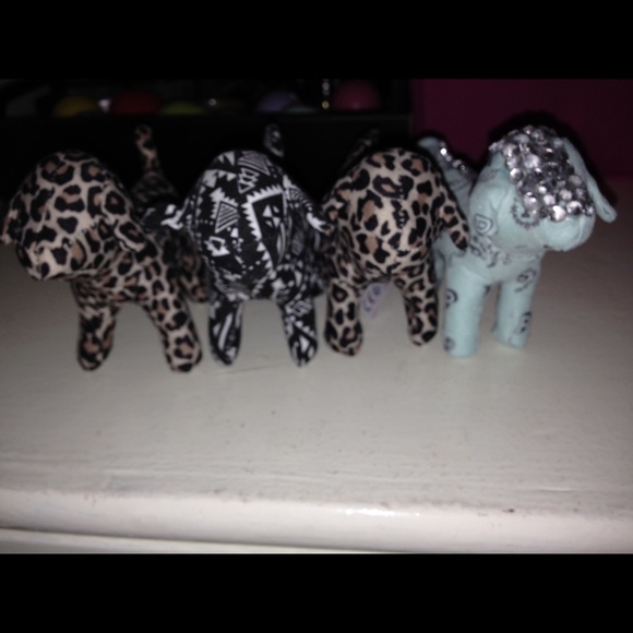 Vs pink mini doggies