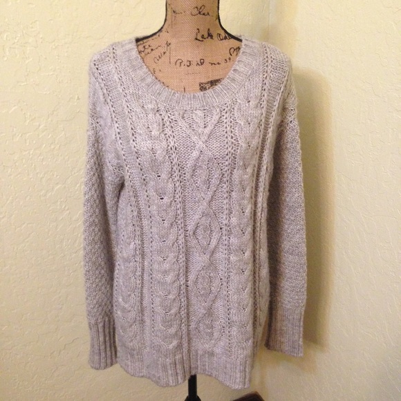 🚫SOLD🚫Cozy chunky knit sweater