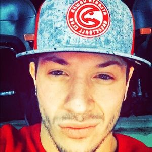 Meet your Posher, Travis