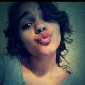 Meet your Posher, Macrina