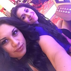 Meet your Posher, Gaby