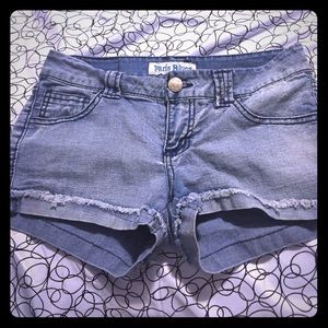 Am selling Paris blues denim short jeans