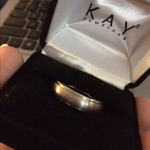 Men's wedding band