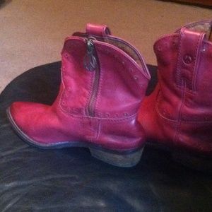 🍀 Lucky Brand Red Boots