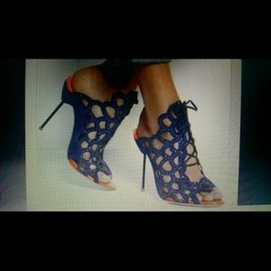 Meet your Posher, Jeanette