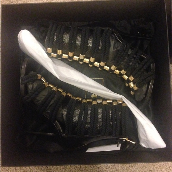 ❌ S O L D ❌Balmain US 6 euro 37