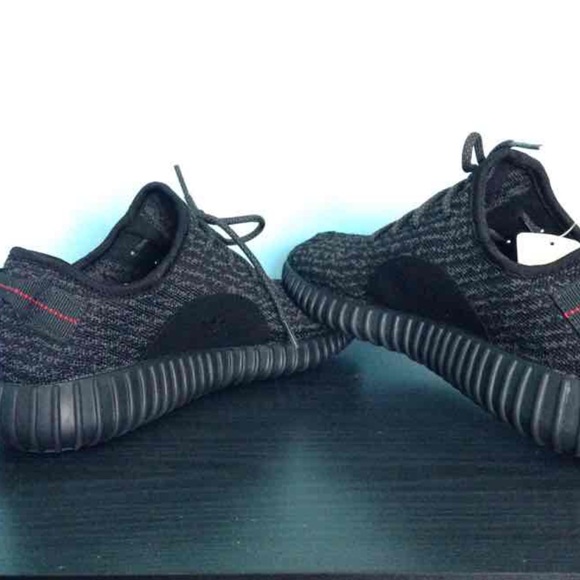 Yeezy Boost Black Adidas