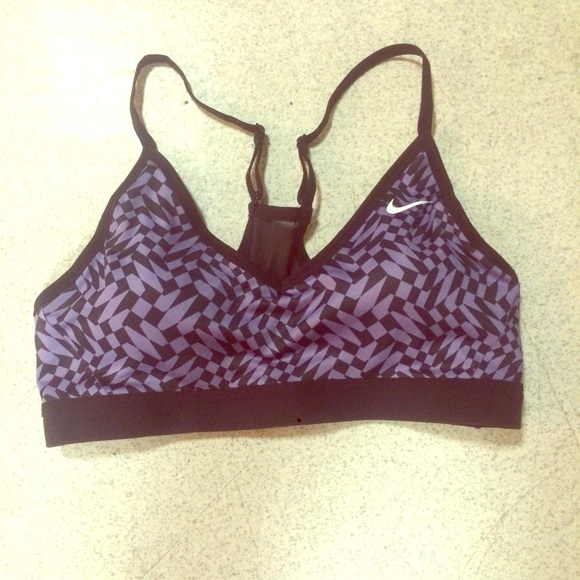 Nike dri-fit sports bra