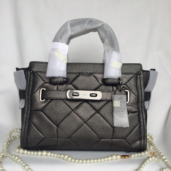 SOLD❌❌❌Coach swagger metalic sz 27