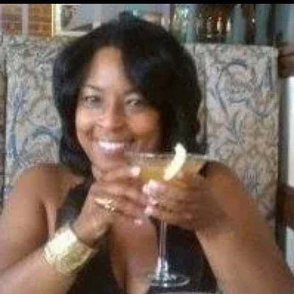 Meet your Posher, Tondria