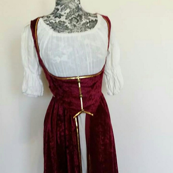 Renaissance Dress Costume