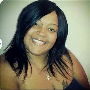 Meet your Posher, Leslie