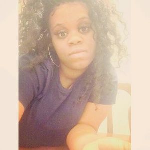 Meet your Posher, Shayla