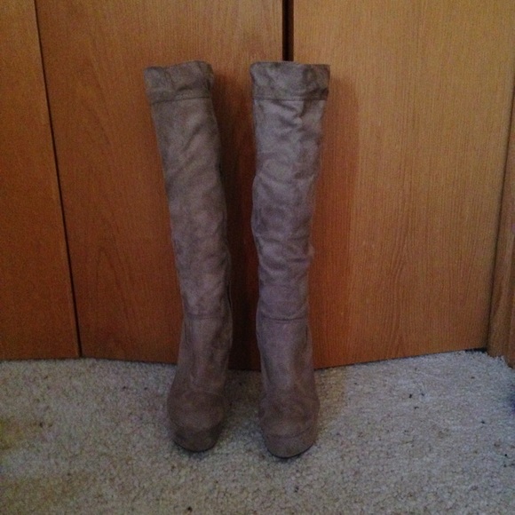 Never been worn Zigi Soho Boots! - Picture 2 of 3