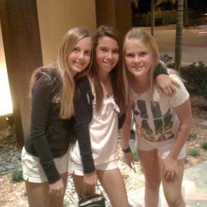 Meet your Posher, Nikki