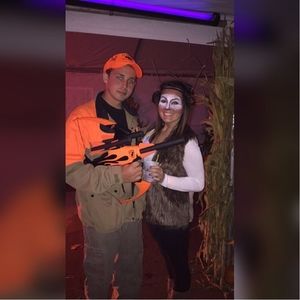 Meet your Posher, Danielle