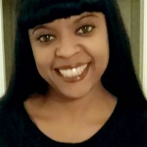 Meet your Posher, Yolanda