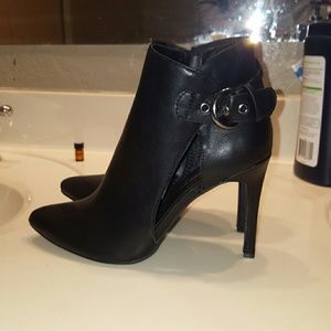 Pointed Ankle boot heels