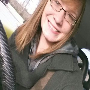 Meet your Posher, Stacy