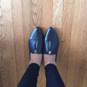 Tahari black flats
