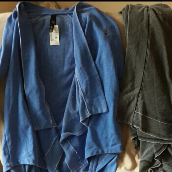 NWT distressed ruffled cardigan