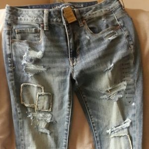 NWT AE Distressed skinny jeans