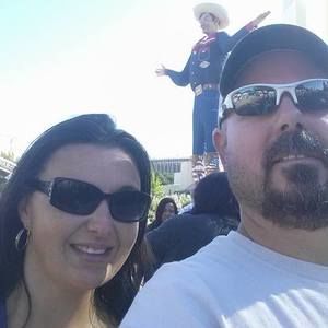 Meet your Posher, Lauri