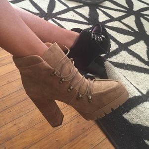 Platform Poe Lug booties