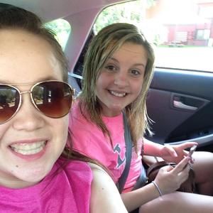 Meet your Posher, Mikayla