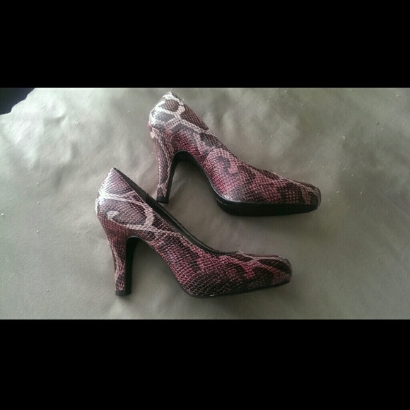 Sassy snake skin print high heels