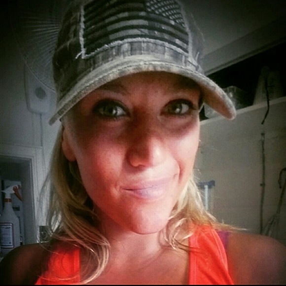 Meet your Posher, Collette - Picture 1 of 1