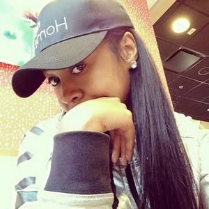 Meet your Posher, Taneisha