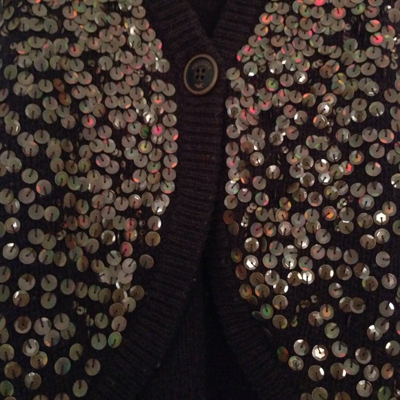 Sequined Sweater Vest - Picture 2 of 4