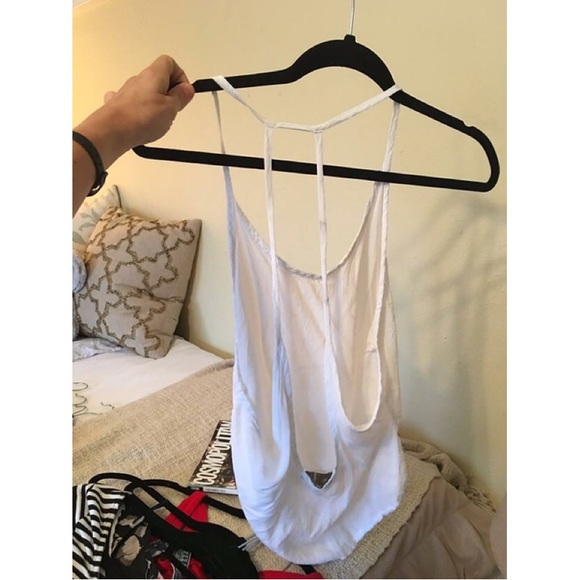 Brandy Melville white crop tanktop - Picture 2 of 2
