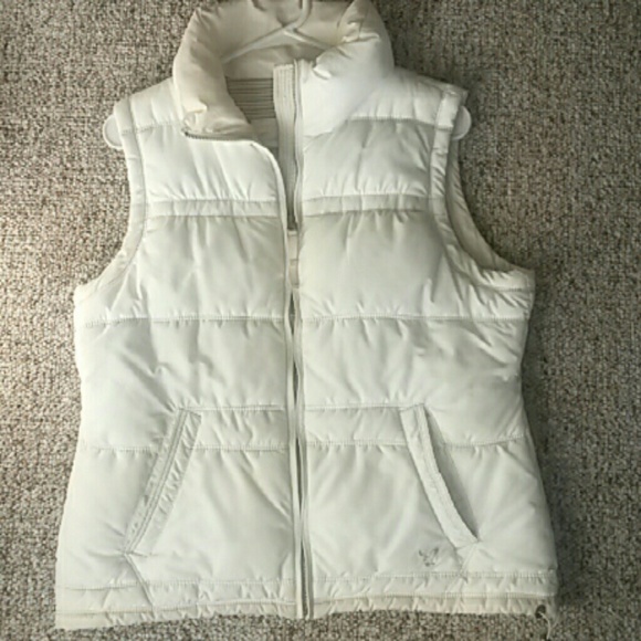 American Eagle vest