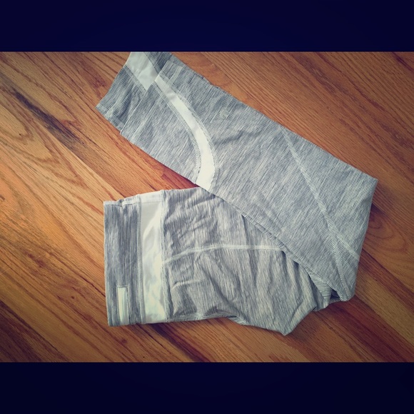 Lululemon capris