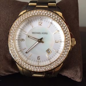 Micheal Kors Gold Watch  mK5258
