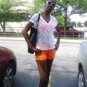 Meet your Posher, Evelyn