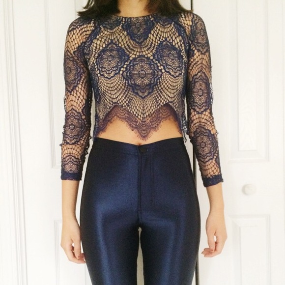 Lace top 💙