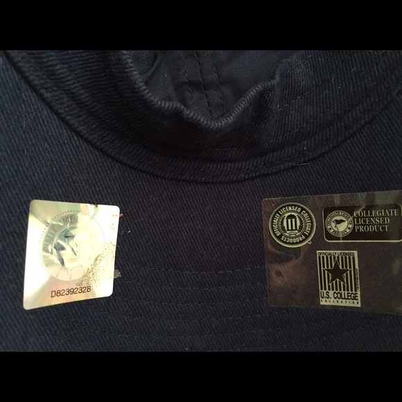 Fitted Hat - Picture 2 of 4