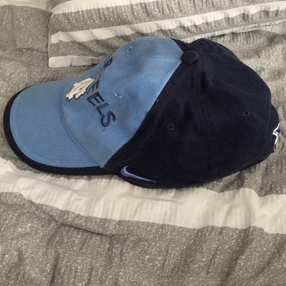 Fitted Hat - Picture 3 of 4