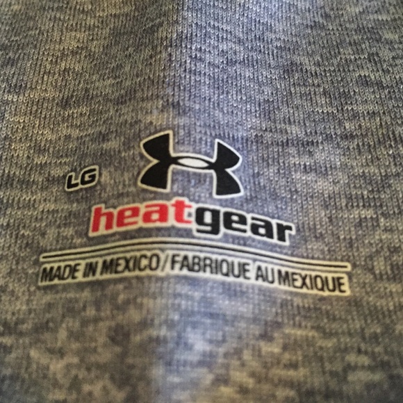 Ladies Under Armour heat gear short sleeve - Picture 3 of 3